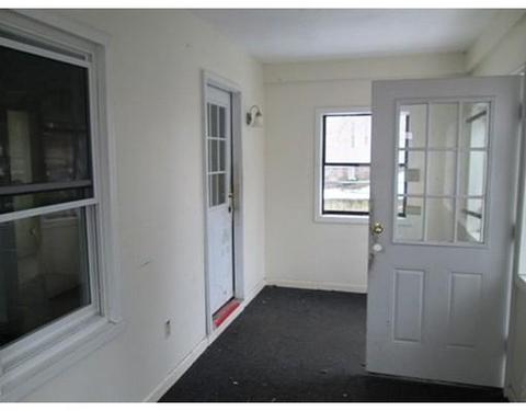 3 Thayer St, Worcester, MA 01603 photo 6