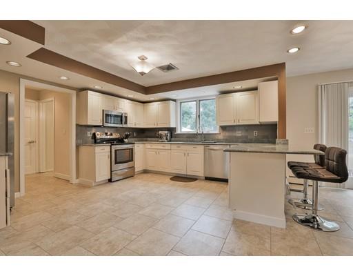 16 Enos Cir, Reading, MA 01867 photo 3
