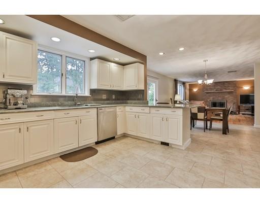 16 Enos Cir, Reading, MA 01867 photo 4