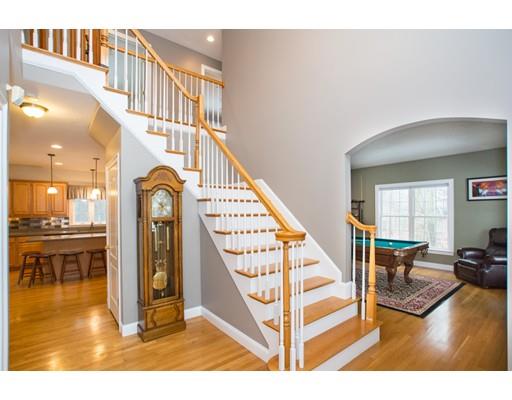 7 Windcrest Ln, Millis, MA 02054 photo 2