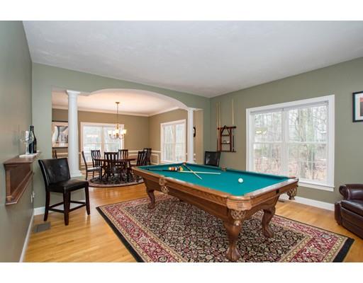 7 Windcrest Ln, Millis, MA 02054 photo 4