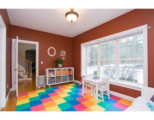 7 Windcrest Ln, Millis, MA 02054 photo 14
