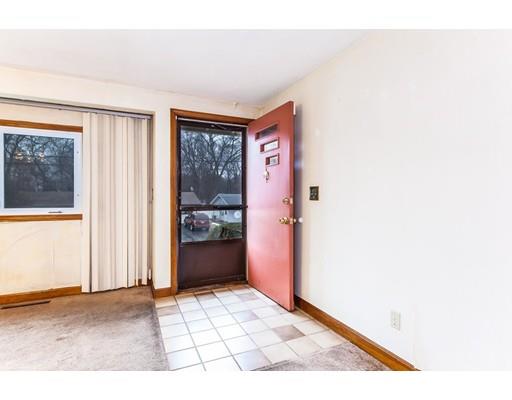 28 Mcdevitt Rd, Randolph, MA 02368 photo 3