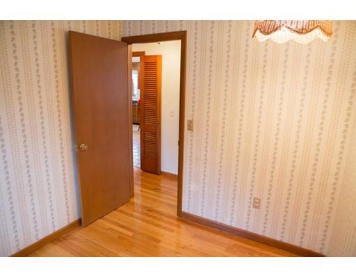 23 Covel St, Springfield, MA 01128 photo 19