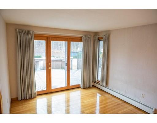 23 Covel St, Springfield, MA 01128 photo 18