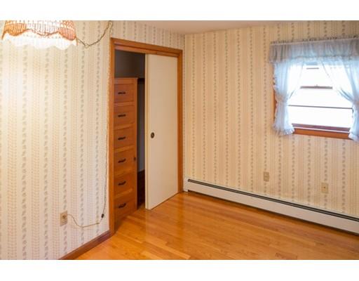23 Covel St, Springfield, MA 01128 photo 17