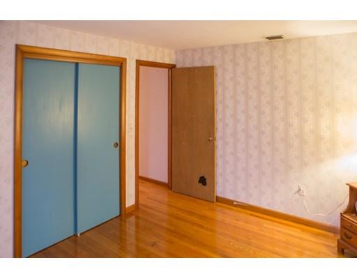 23 Covel St, Springfield, MA 01128 photo 16