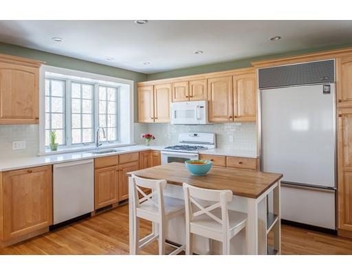 94 Brook St, Wellesley, MA 02482 photo 5