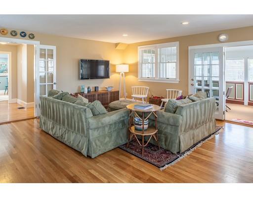94 Brook St, Wellesley, MA 02482 photo 3