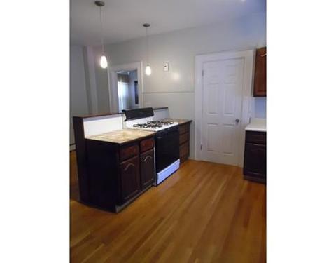 21 Wright St, Stoneham, MA 02180 photo 12