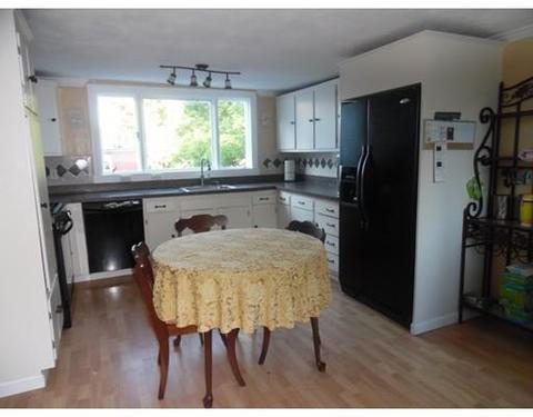 21 Wright St, Stoneham, MA 02180 photo 7