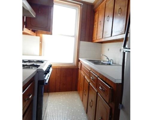 64 Division St, Fall River, MA 02721 photo 4