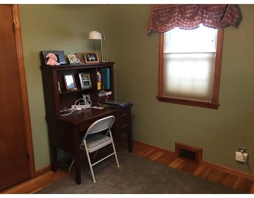 3 Randall St, Chicopee, MA 01013 photo 8