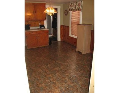 120 Hampshire St, Springfield, MA 01151 photo 11