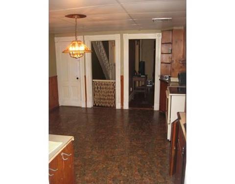 120 Hampshire St, Springfield, MA 01151 photo 10