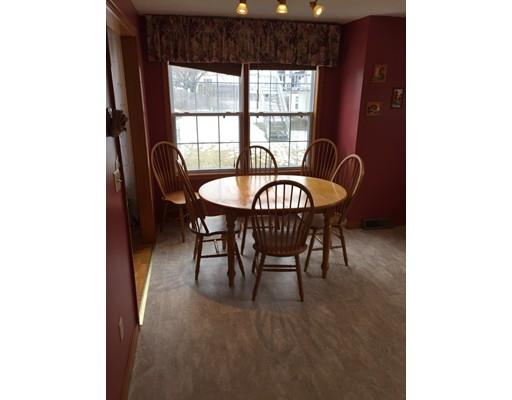 6 Maxine Cir, Easthampton, MA 01027 photo 5