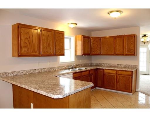 101 Lakeside Ave, Webster, MA 01570 photo 4
