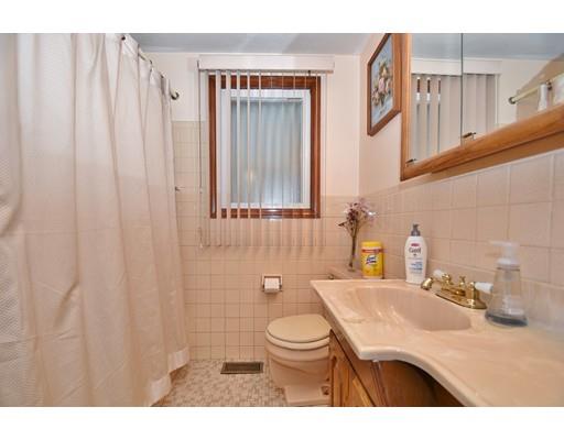 1 Cross St, Reading, MA 01867 photo 12