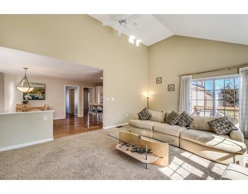 9 Donovan Dr, Framingham, MA 01701 photo 15