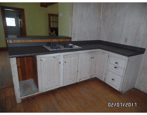 40 E Myrtle St, Orange, MA 01364 photo 6