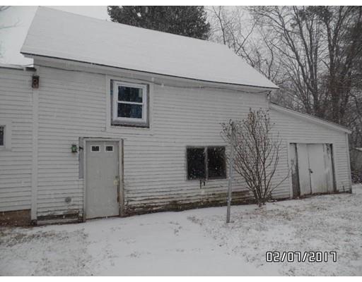 40 E Myrtle St, Orange, MA 01364 photo 4
