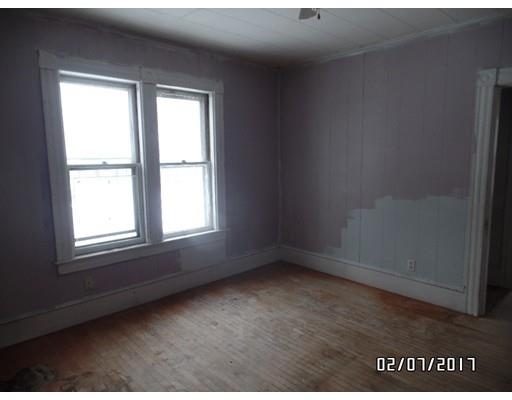 40 E Myrtle St, Orange, MA 01364 photo 14