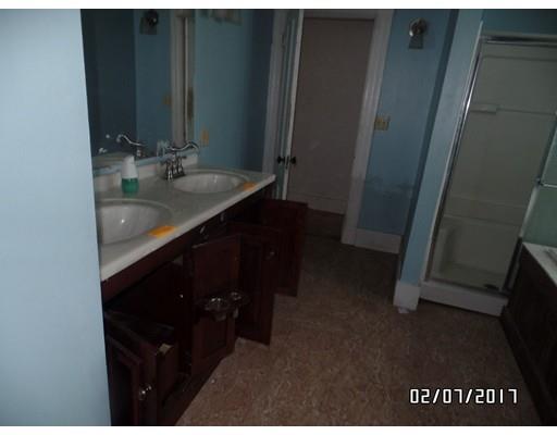 40 E Myrtle St, Orange, MA 01364 photo 10
