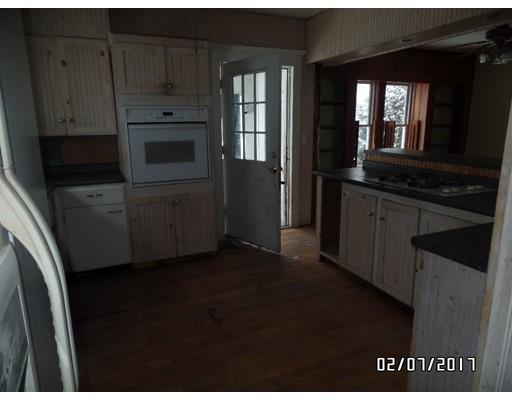 40 E Myrtle St, Orange, MA 01364 photo 7