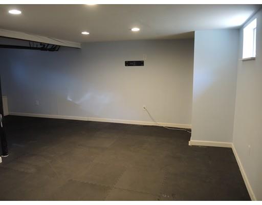 10 Pickering Pl, Needham, MA 02492 photo 24