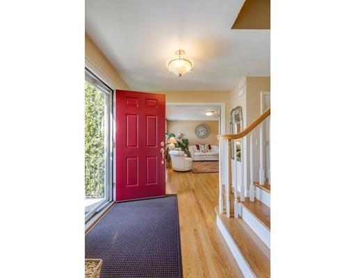 2 Silver Spruce Cir, Worcester, MA 01609 photo 3