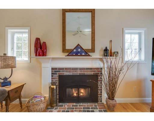 2 Silver Spruce Cir, Worcester, MA 01609 photo 11
