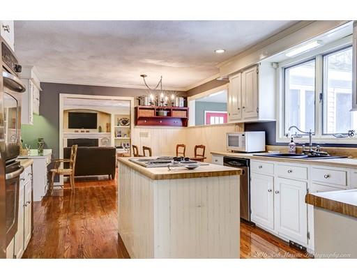 13 Belknap Dr, Atkinson, NH 03811 photo 9
