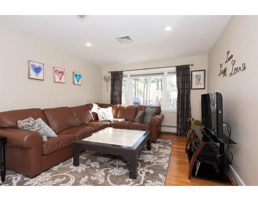 15 Roberta Rd, Sharon, MA 02067 photo 4