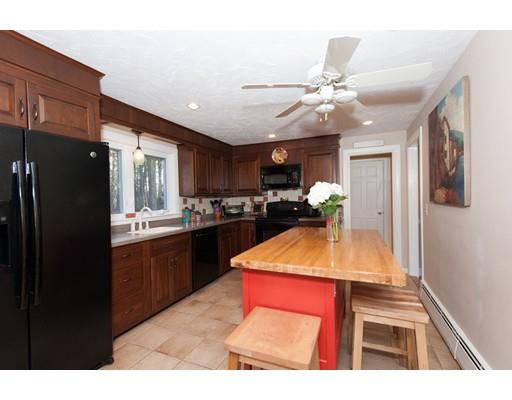15 Roberta Rd, Sharon, MA 02067 photo 9