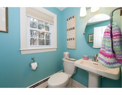 15 Roberta Rd, Sharon, MA 02067 photo 13