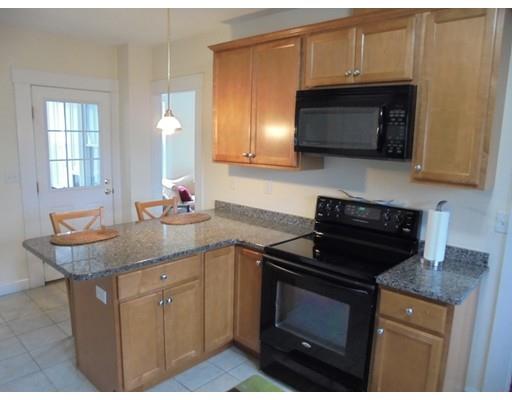 1 Bow St, Stoneham, MA 02180 photo 4