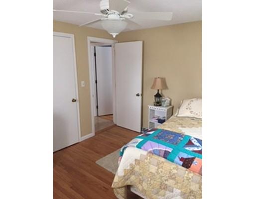 16 Austin St, Chicopee, MA 01013 photo 5