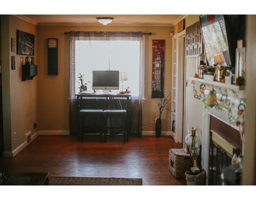 391 Gillette Ave, Springfield, MA 01118 photo 3