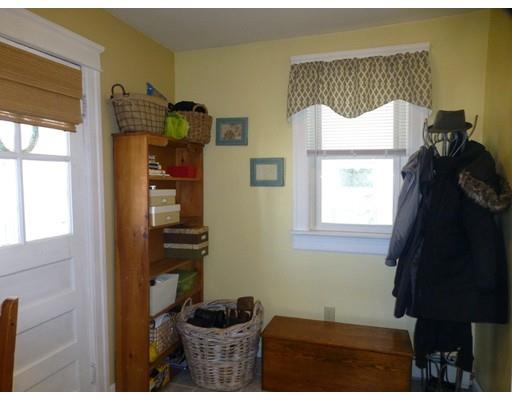 15 Corrine St, Worcester, MA 01604 photo 12