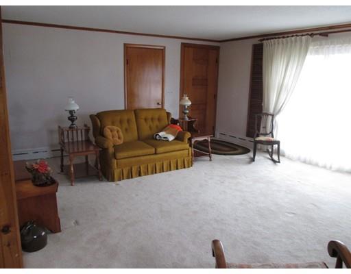 104 Dixie Ter, Chicopee, MA 01020 photo 4