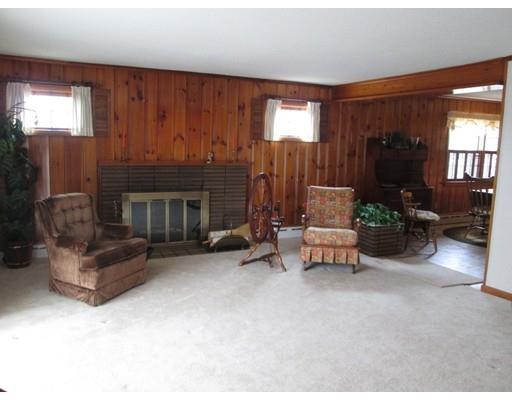 104 Dixie Ter, Chicopee, MA 01020 photo 3