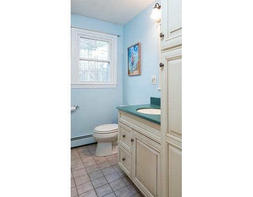 18 Colonial Dr, Mendon, MA 01756 photo 19