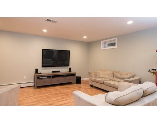 18 Colonial Dr, Mendon, MA 01756 photo 14