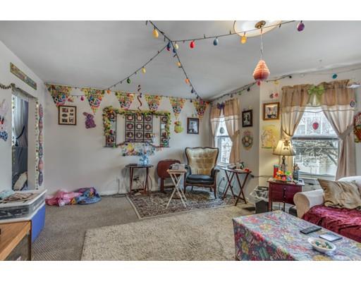 24 Cottage St, Everett, MA 02149 photo 5