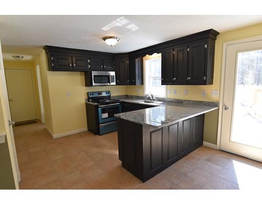109 Stowell Rd, Ashburnham, MA 01430 photo 4