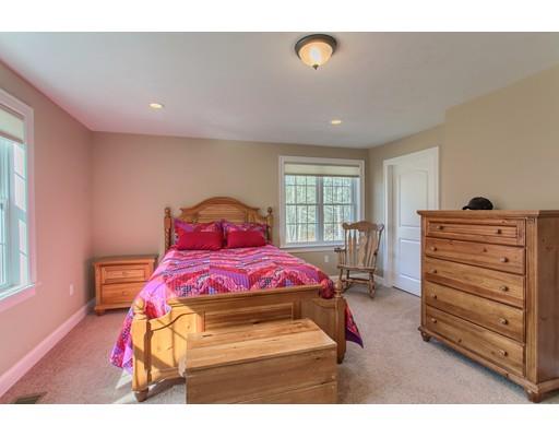 89 Pine St, Douglas, MA 01516 photo 18
