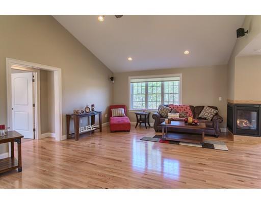 89 Pine St, Douglas, MA 01516 photo 9