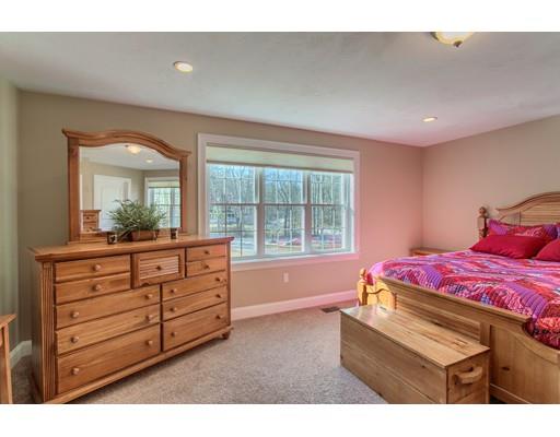 89 Pine St, Douglas, MA 01516 photo 17