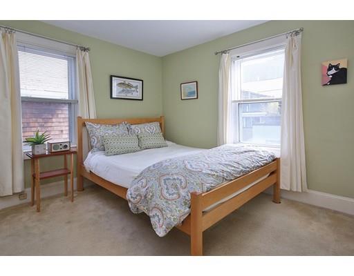 49 White Pl, Brookline, MA 02445 photo 5