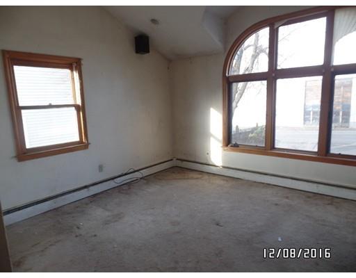 22 Forest St, Ayer, MA 01432 photo 4